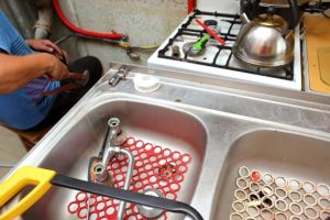 What Caulk To Use For Kitchen Sink